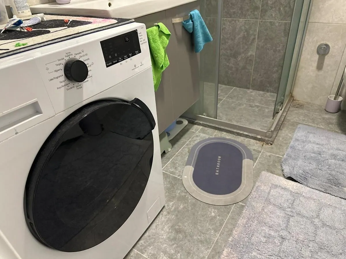 Room And Guide Service For Ladies Spacious 1 Room Κωνσταντινούπολη Διαμέρισμα